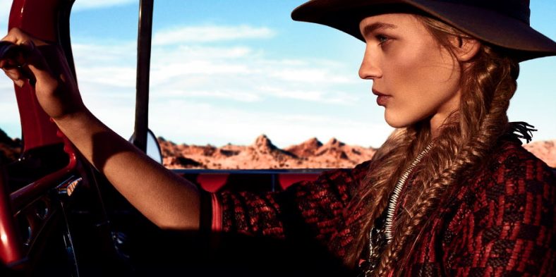 Makeup Products for Going on a Road Trip: What to Pack in Your Bag